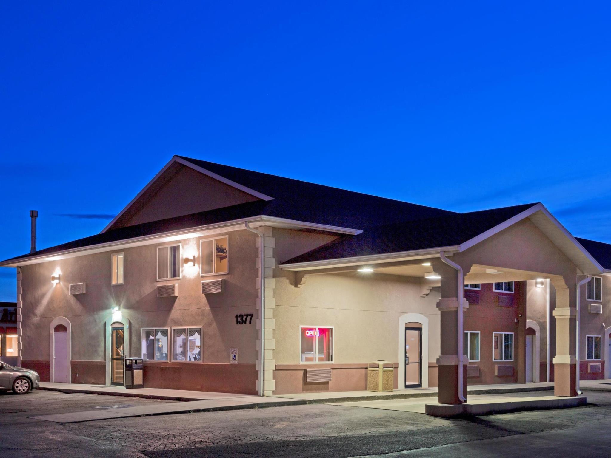 Отель Super 8 By Wyndham Richfield Ut Экстерьер фото