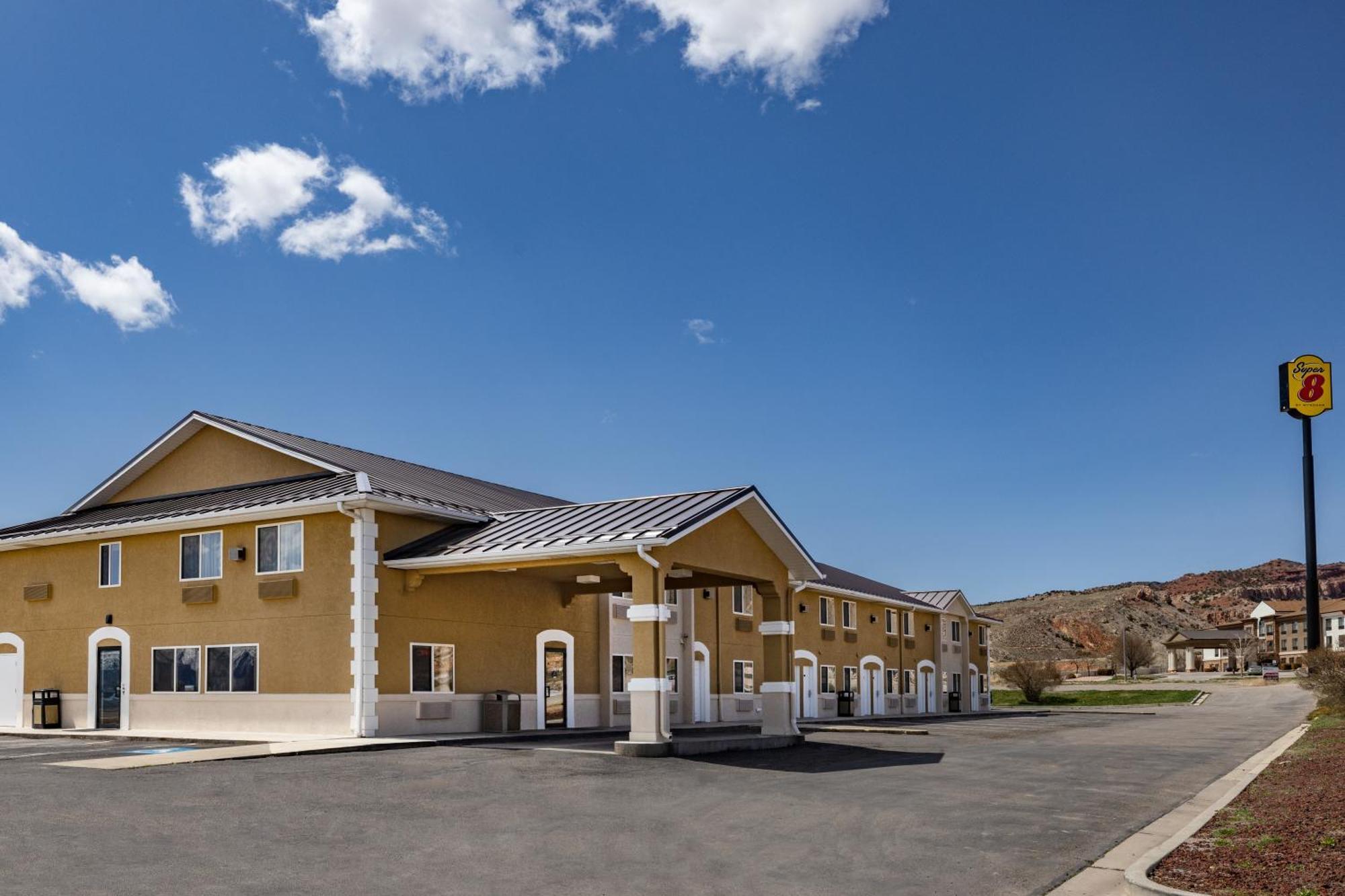 Отель Super 8 By Wyndham Richfield Ut Экстерьер фото